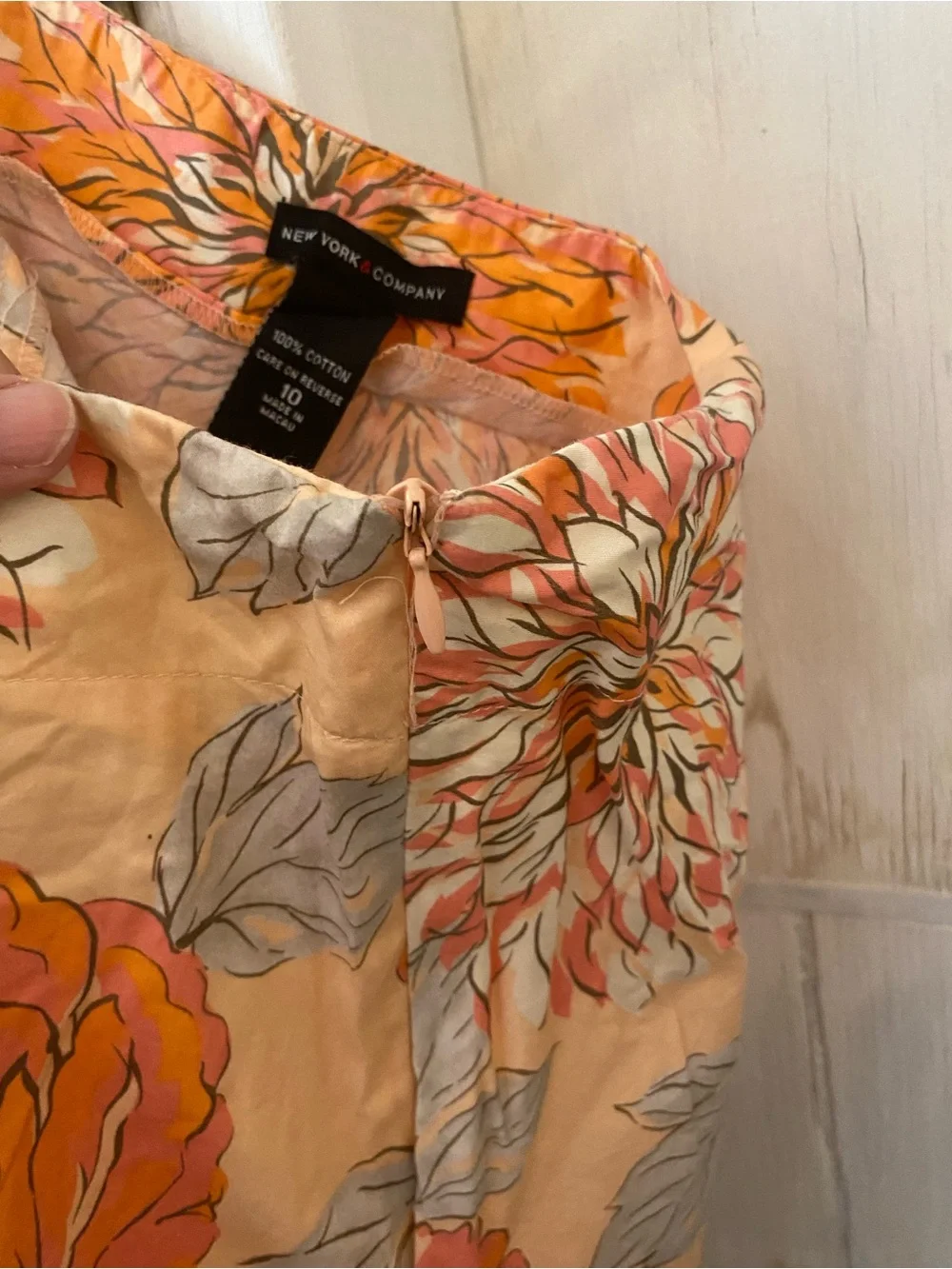 New York & Company Peach Floral A-Line Skirt with Coral and Orange Blooms